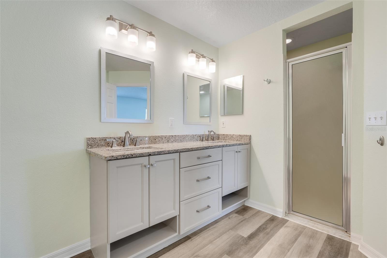 Image 29 of 40 For 1009 Bluegrass Drive