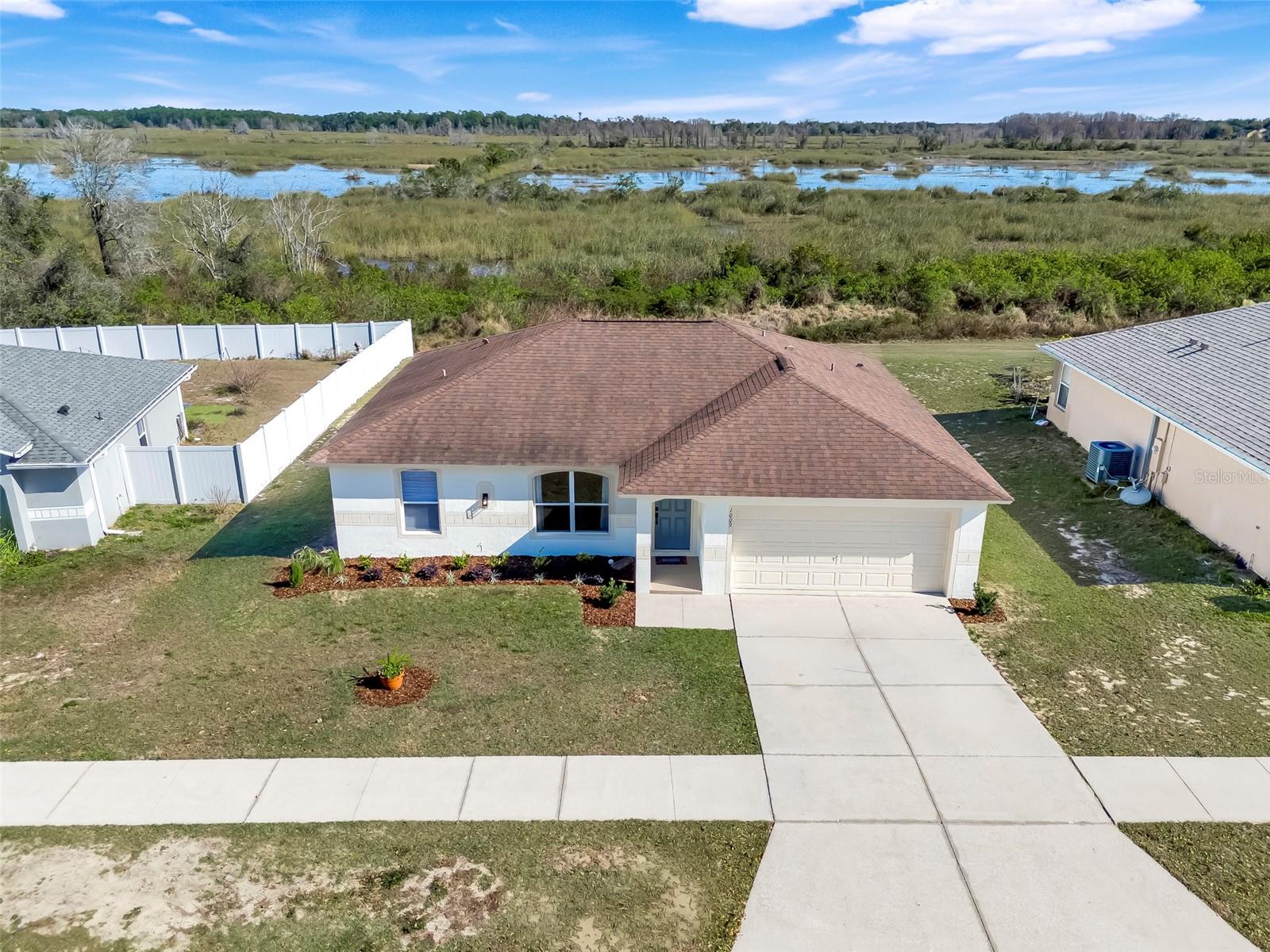 Image 3 of 40 For 1009 Bluegrass Drive