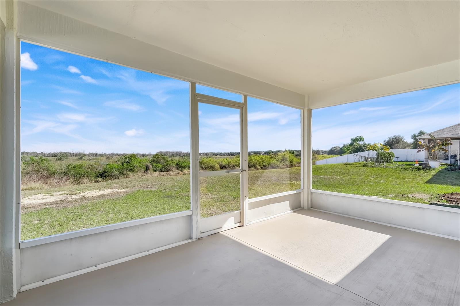 Image 31 of 40 For 1009 Bluegrass Drive