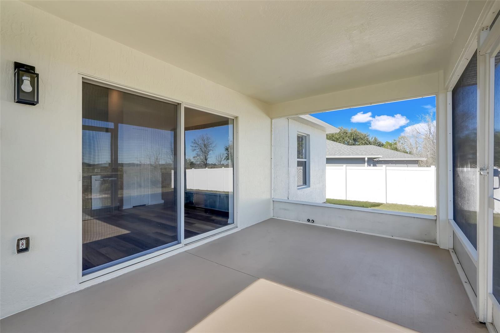 Image 32 of 40 For 1009 Bluegrass Drive