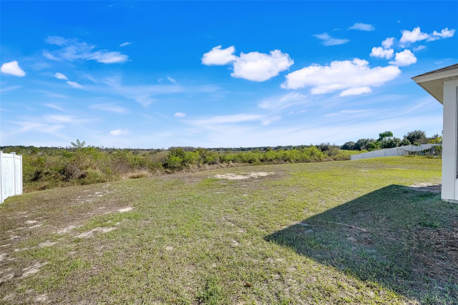 Image 33 of 40 For 1009 Bluegrass Drive