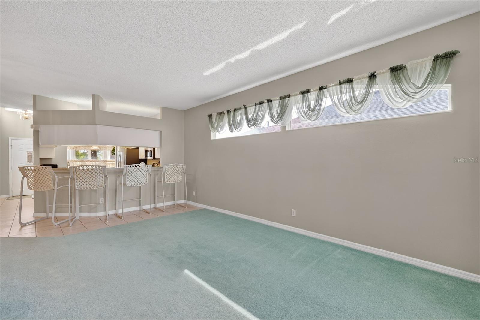 Image 15 of 37 For 4712 St Andrews Arcade