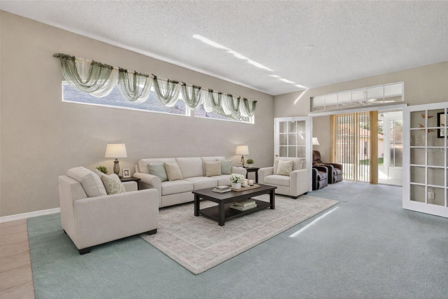 Image 16 of 37 For 4712 St Andrews Arcade