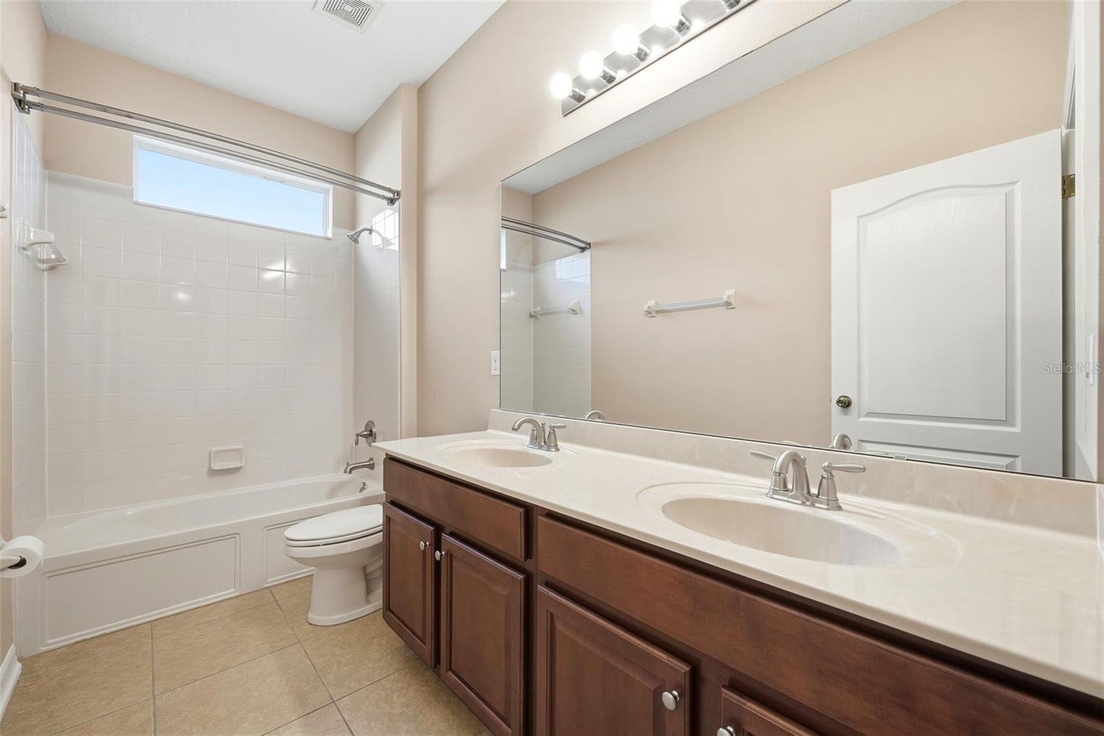 Image 35 of 57 For 2200 Parkside Meadow Drive