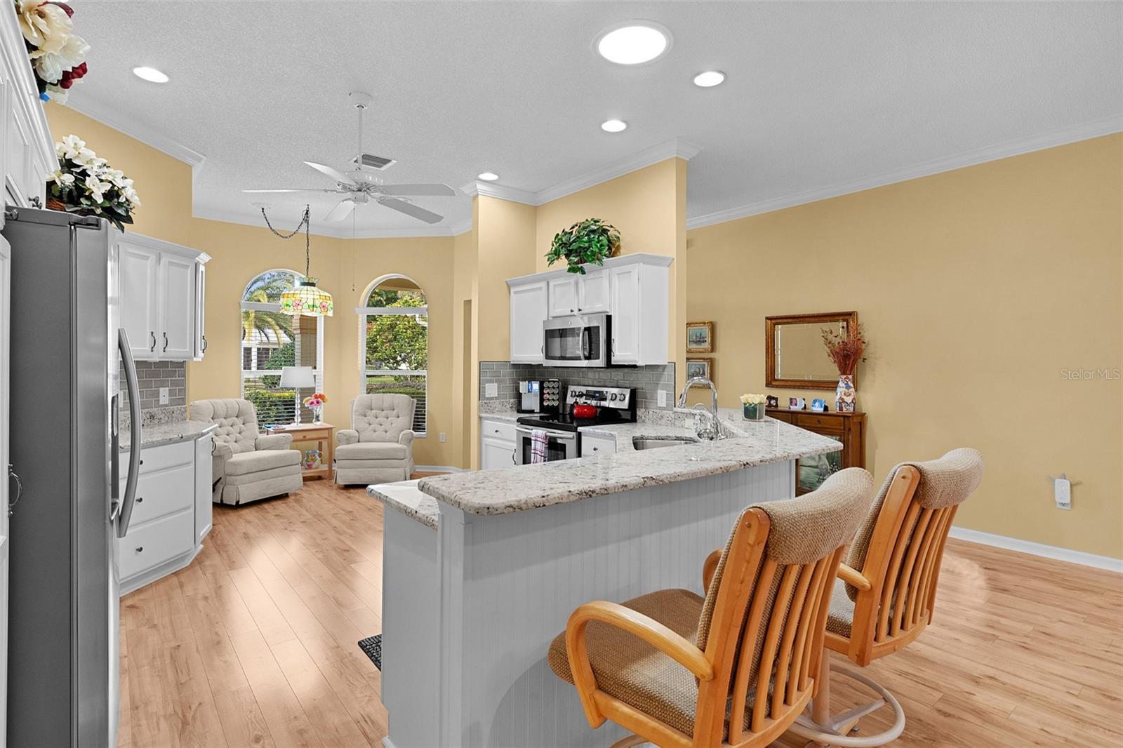 Image 19 of 50 For 1988 Palo Alto Avenue