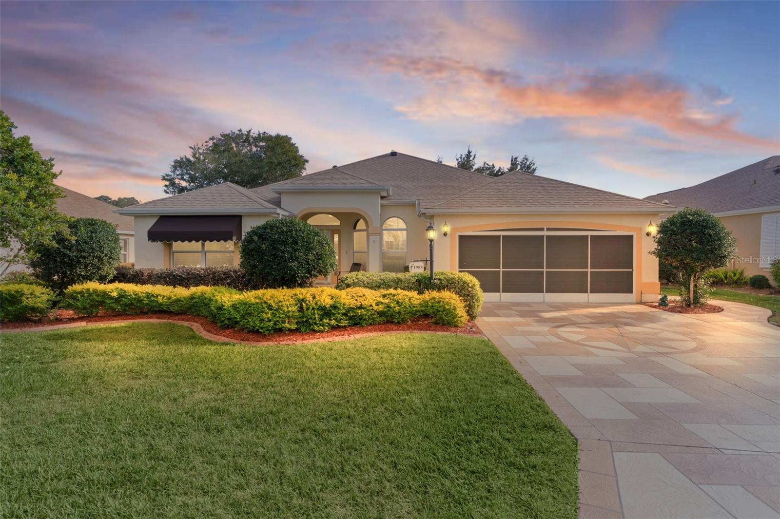 Image 2 of 50 For 1988 Palo Alto Avenue