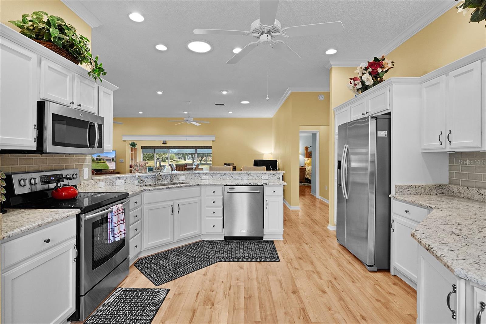 Image 22 of 50 For 1988 Palo Alto Avenue