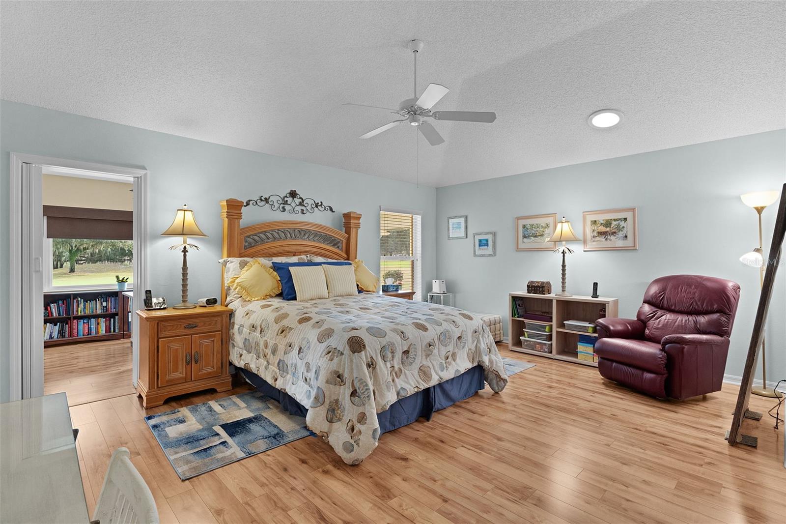 Image 23 of 50 For 1988 Palo Alto Avenue