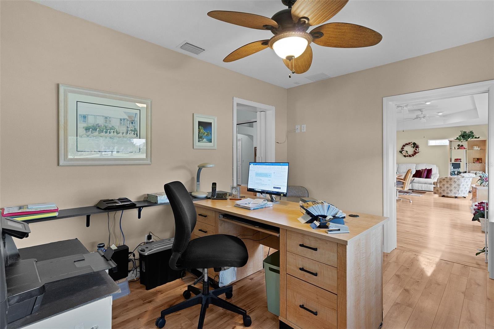 Image 26 of 50 For 1988 Palo Alto Avenue