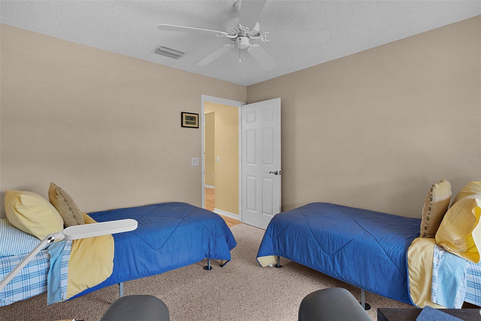 Image 34 of 50 For 1988 Palo Alto Avenue