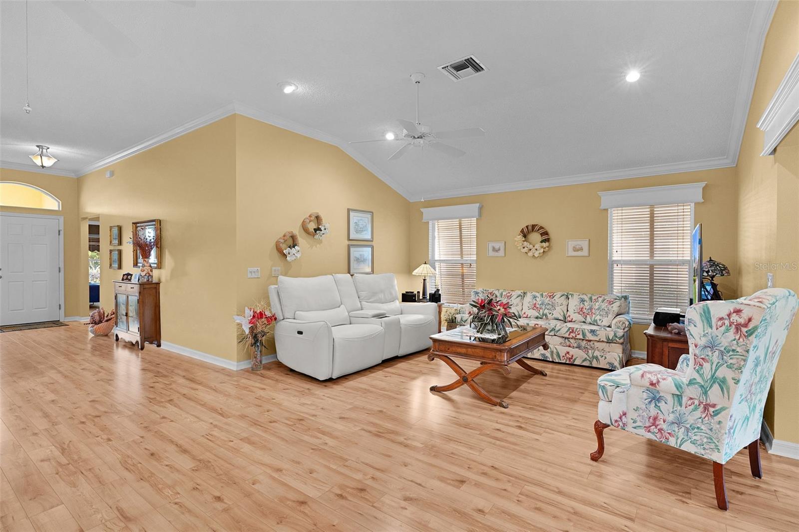 Image 8 of 50 For 1988 Palo Alto Avenue