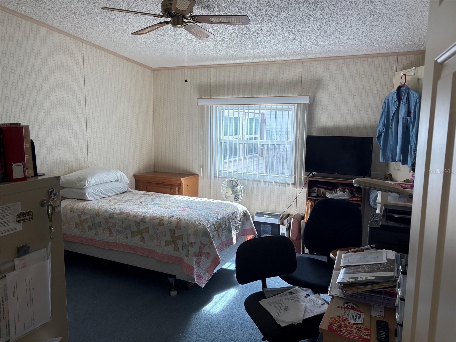 Image 24 of 54 For 25051 Betton Hill