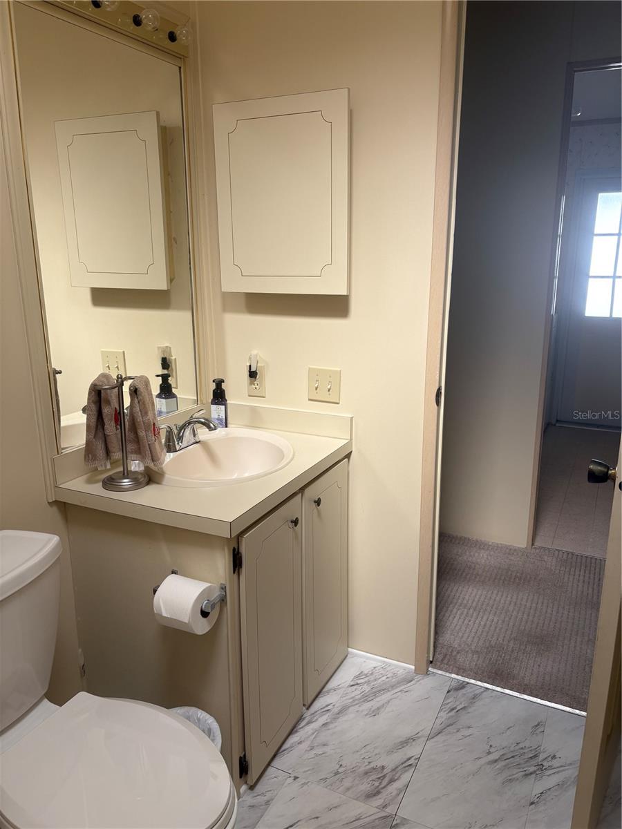 Image 28 of 54 For 25051 Betton Hill