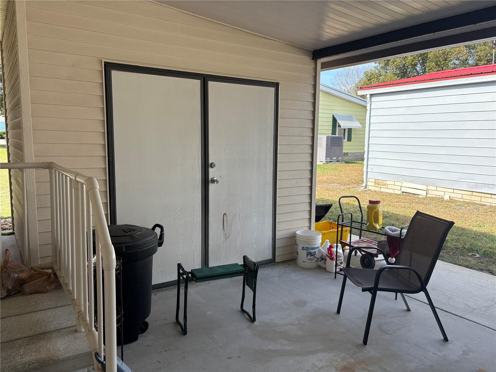 Image 36 of 54 For 25051 Betton Hill