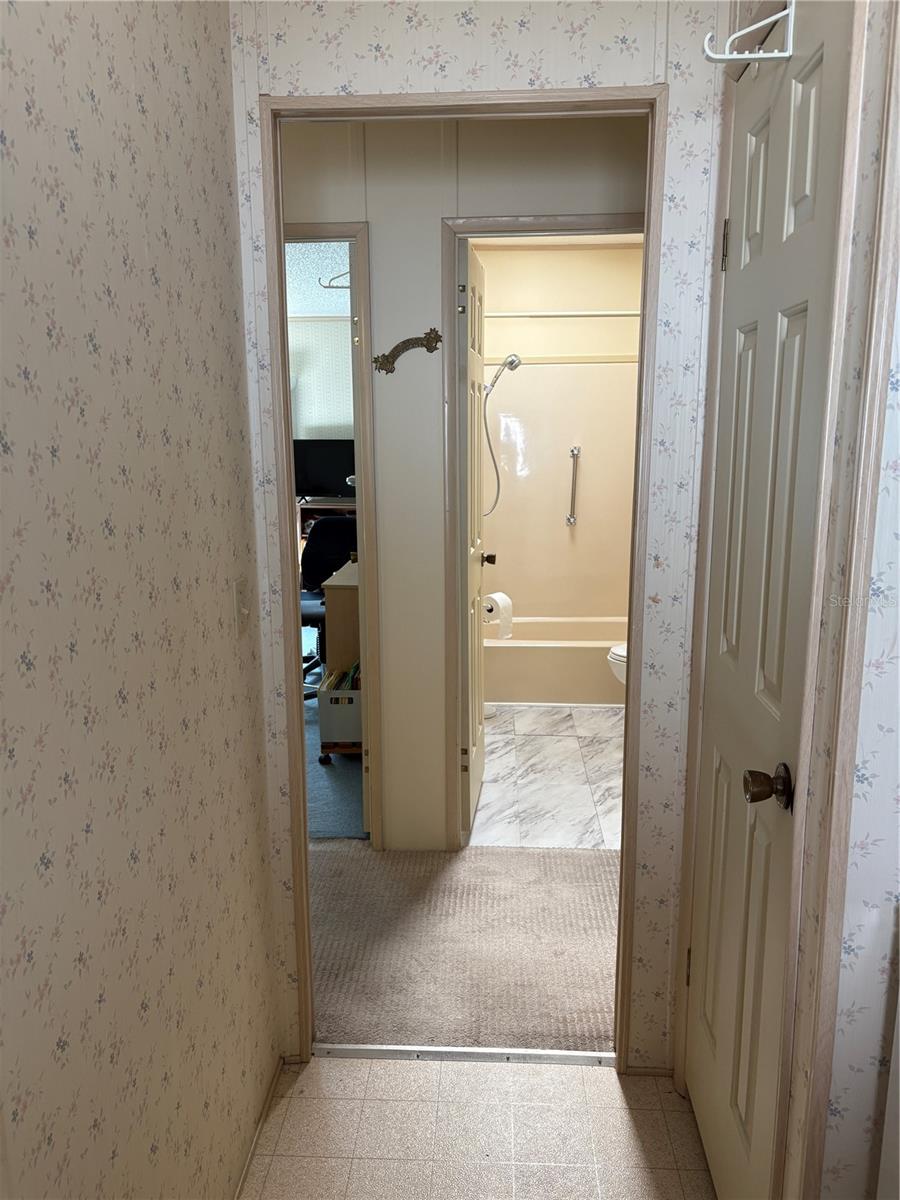 Image 6 of 54 For 25051 Betton Hill