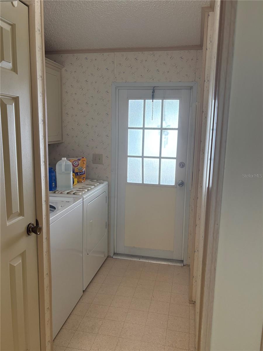 Image 7 of 54 For 25051 Betton Hill