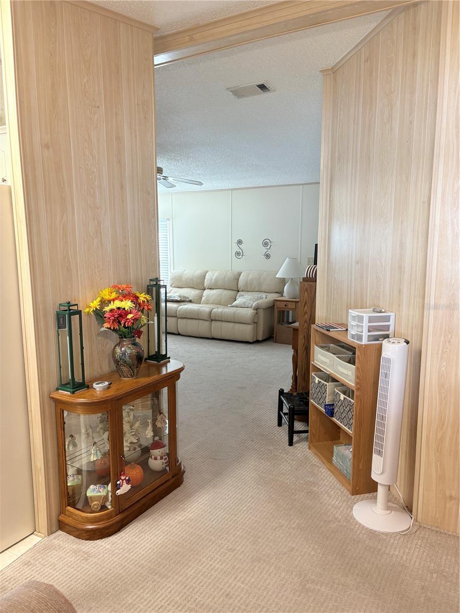 Image 8 of 54 For 25051 Betton Hill