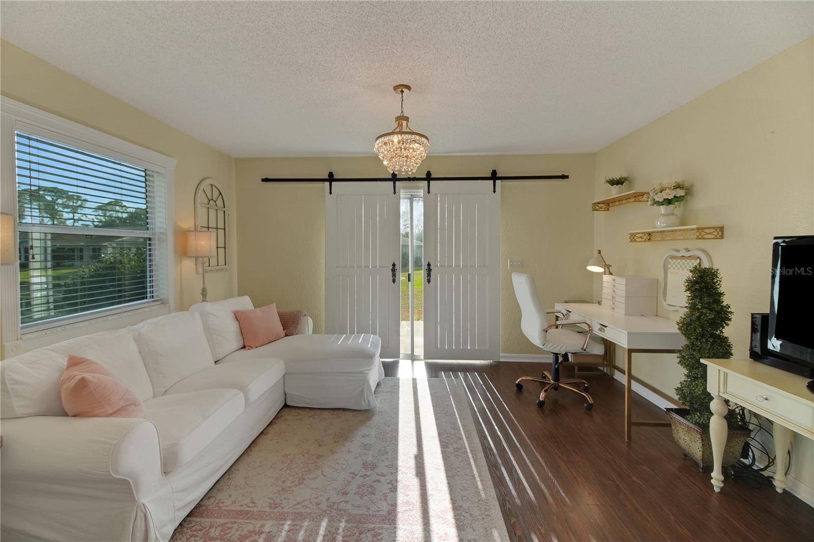 Image 25 of 47 For 32801 Oak Park Drive