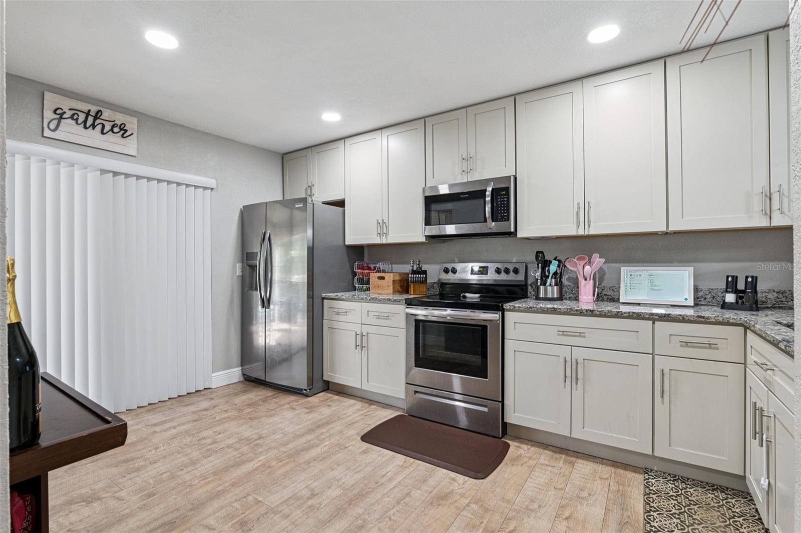 Image 13 of 50 For 1055 Kensington Park Drive 603