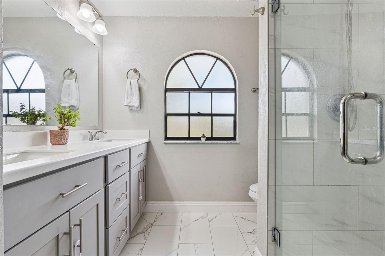 Image 16 of 50 For 1055 Kensington Park Drive 603