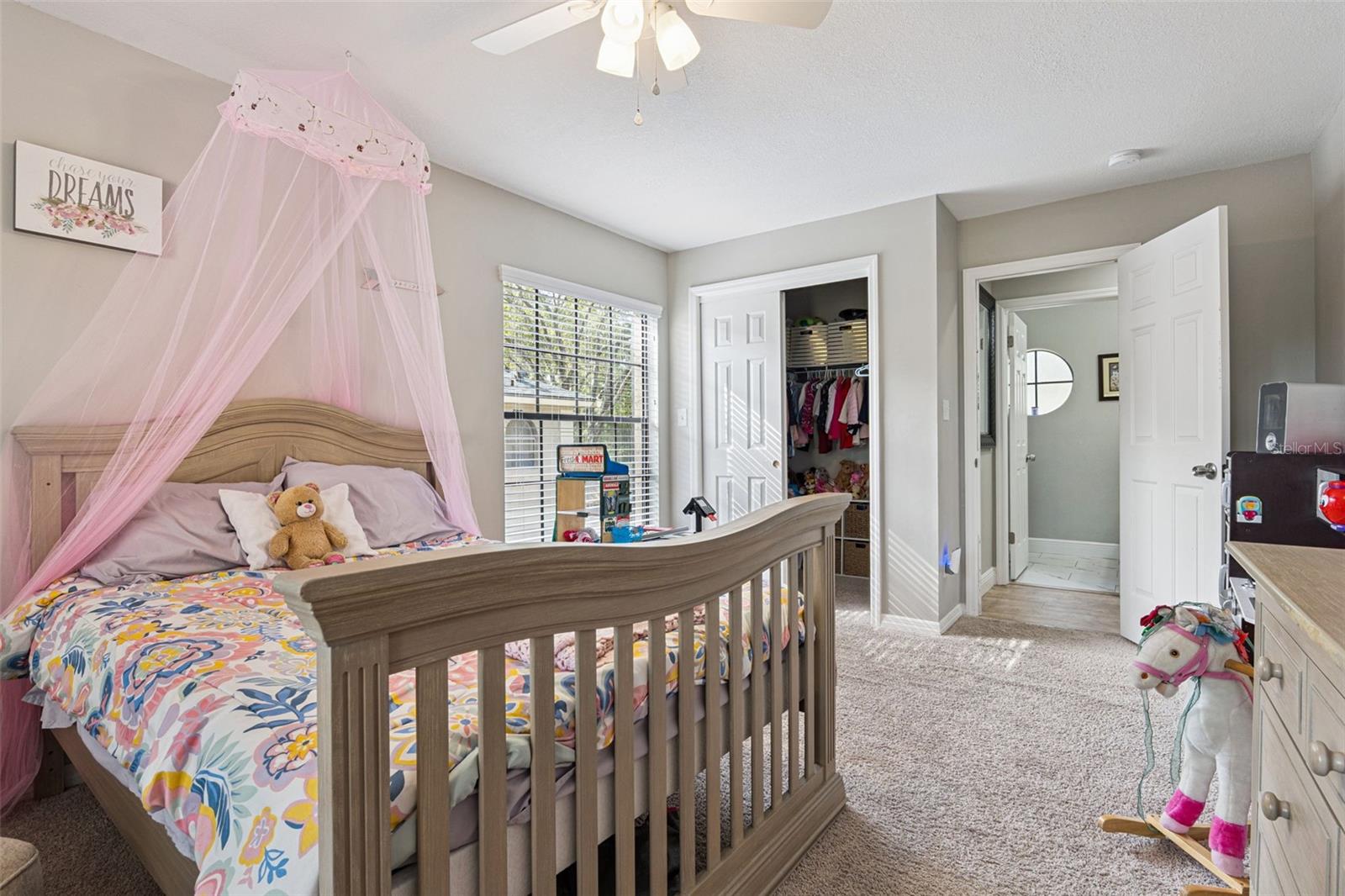 Image 18 of 50 For 1055 Kensington Park Drive 603