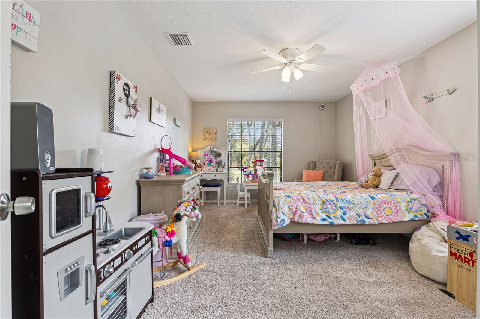 Image 19 of 50 For 1055 Kensington Park Drive 603