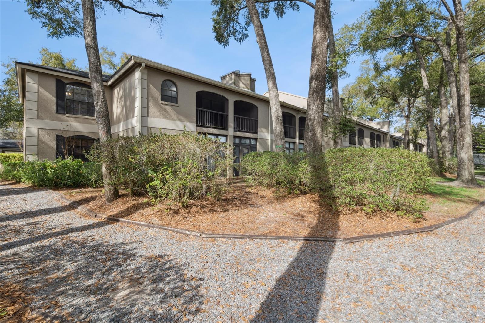 Image 3 of 50 For 1055 Kensington Park Drive 603