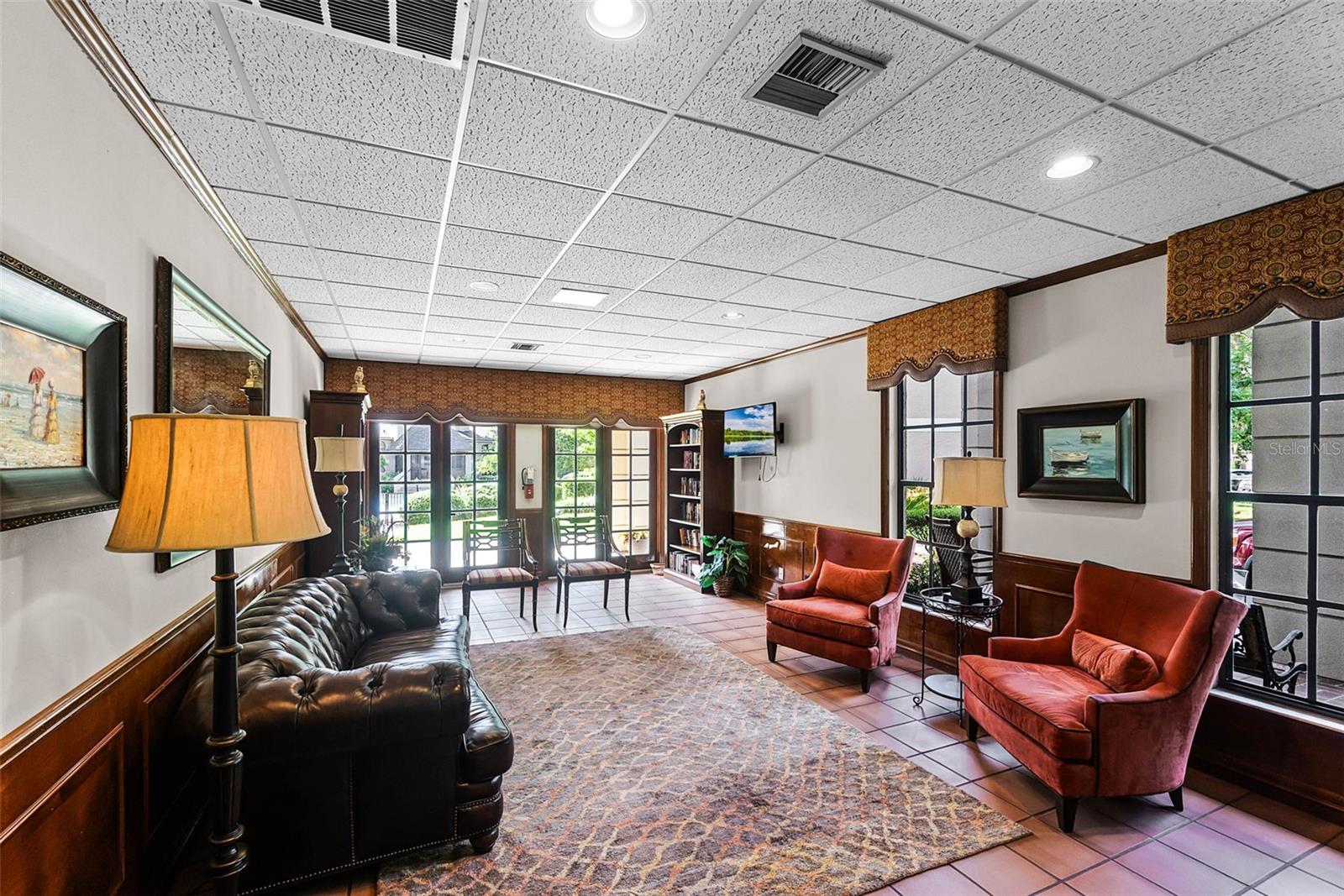 Image 34 of 50 For 1055 Kensington Park Drive 603