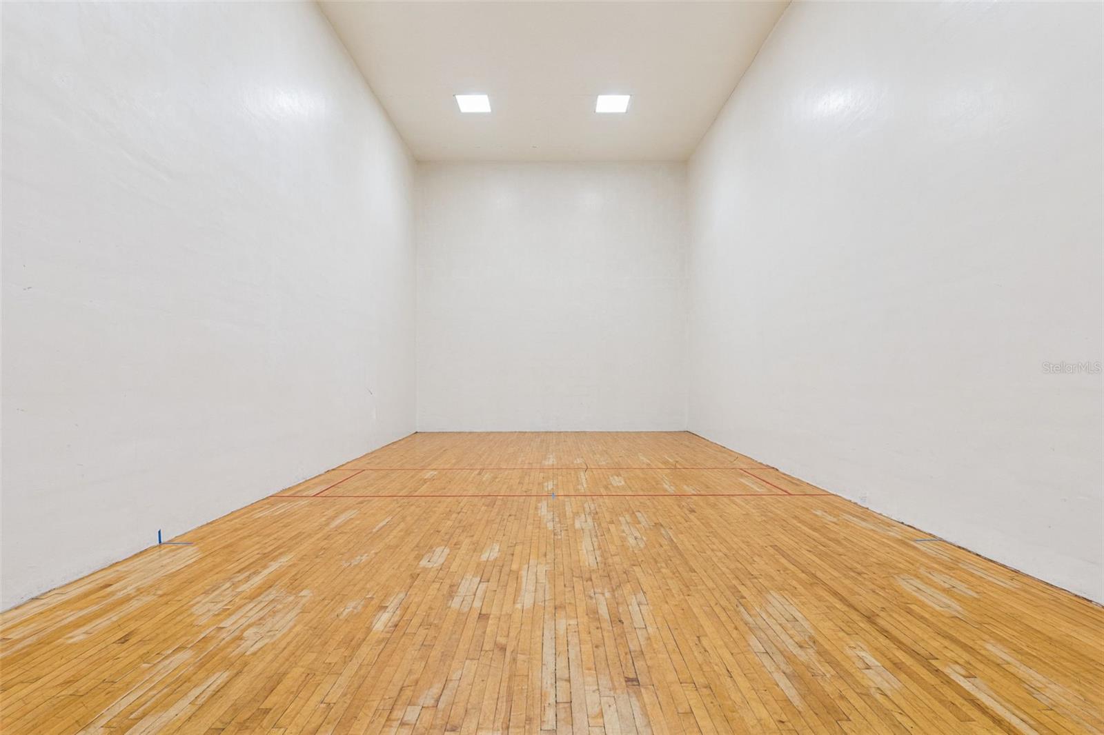 Image 38 of 50 For 1055 Kensington Park Drive 603