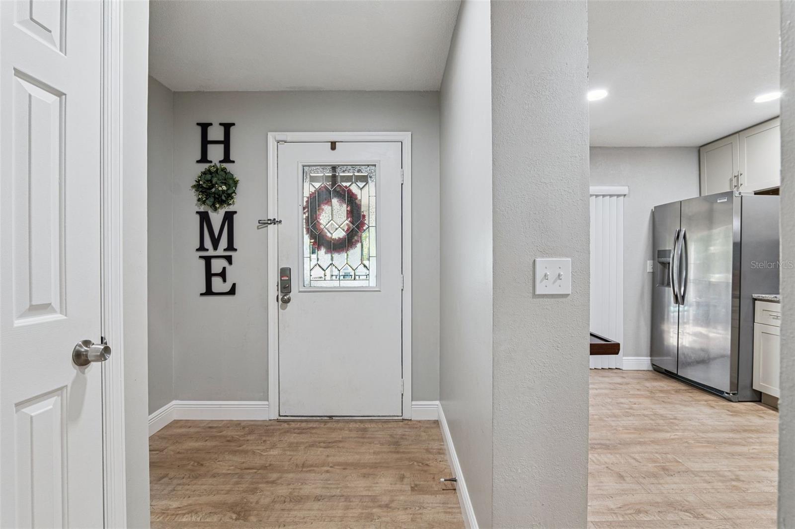 Image 7 of 50 For 1055 Kensington Park Drive 603