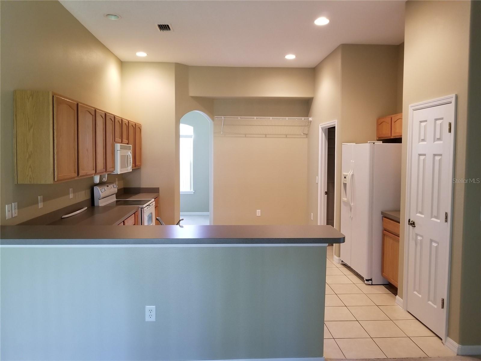 Image 2 of 11 For 1748 Hickory Ridge Drive