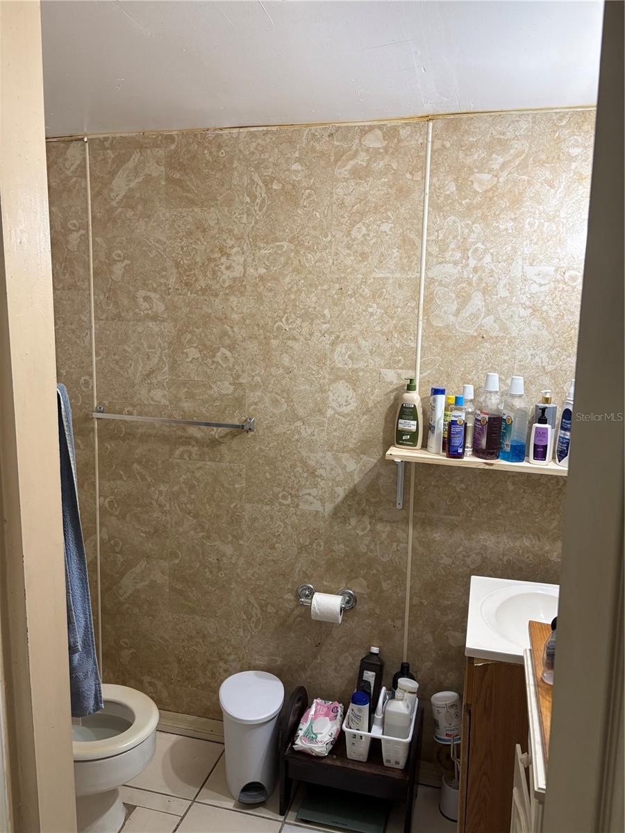 Image 5 of 17 For 444 2nd Street