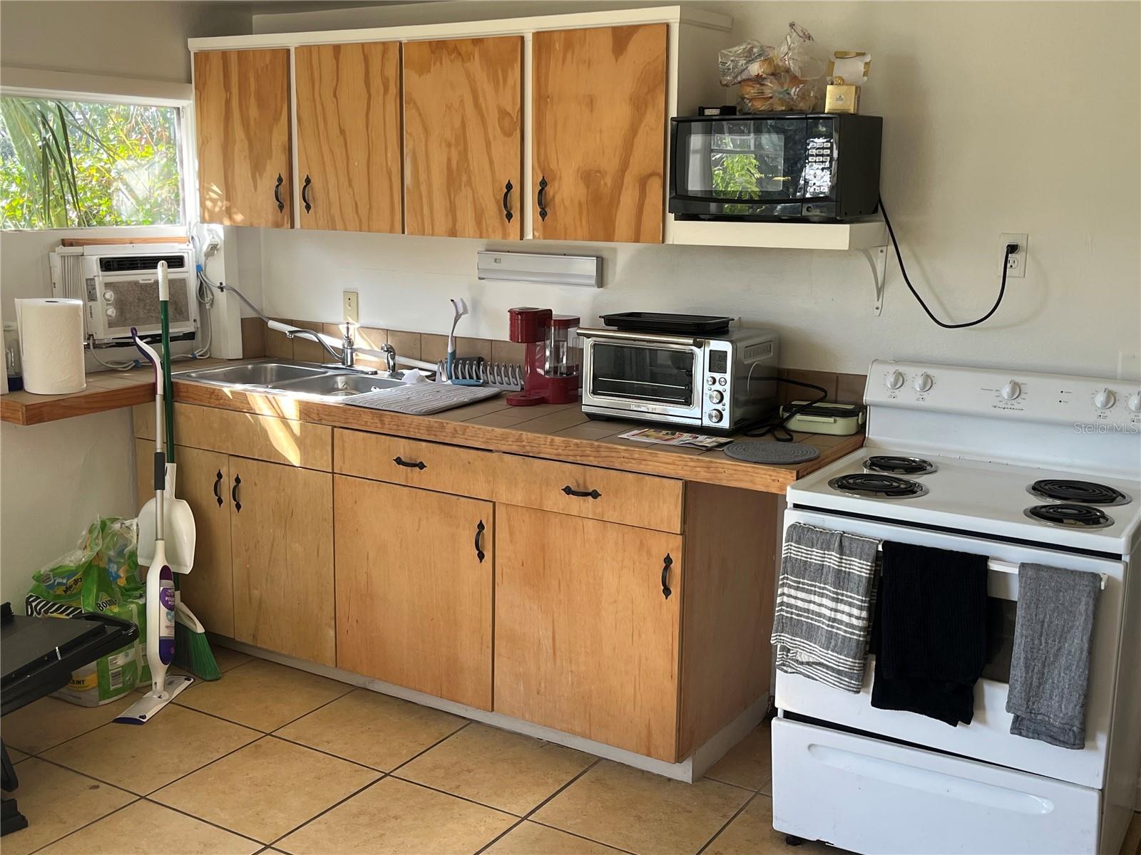 Image 9 of 17 For 444 2nd Street