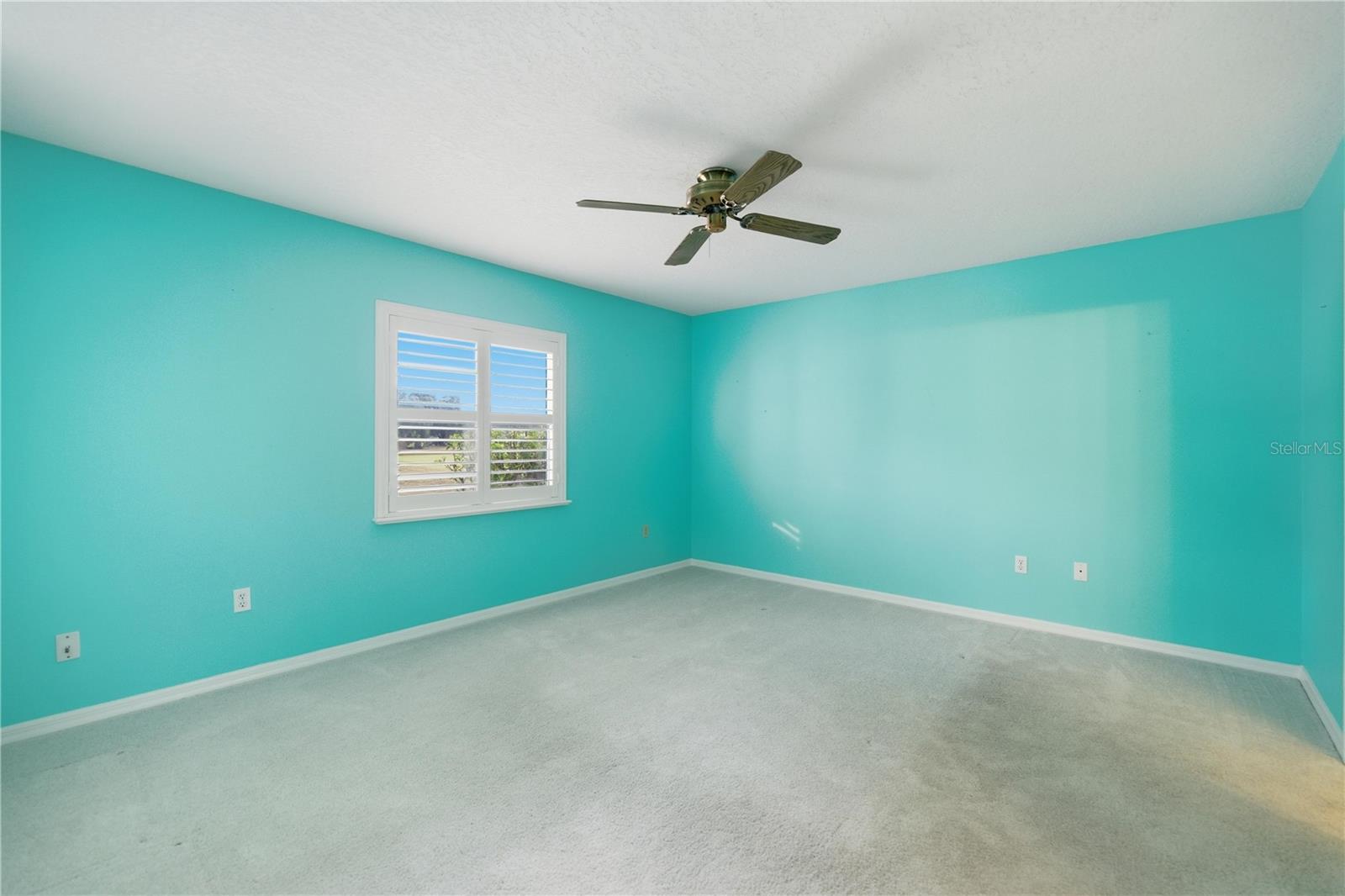 Image 16 of 38 For 17505 100th Court