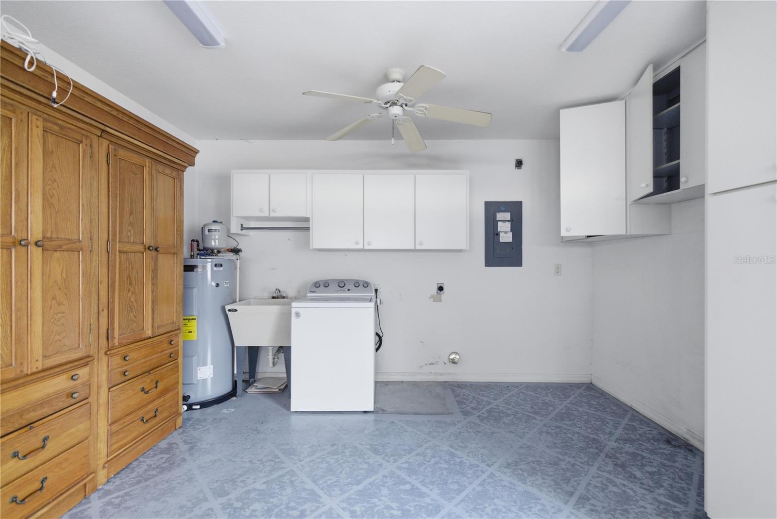 Image 24 of 38 For 17505 100th Court