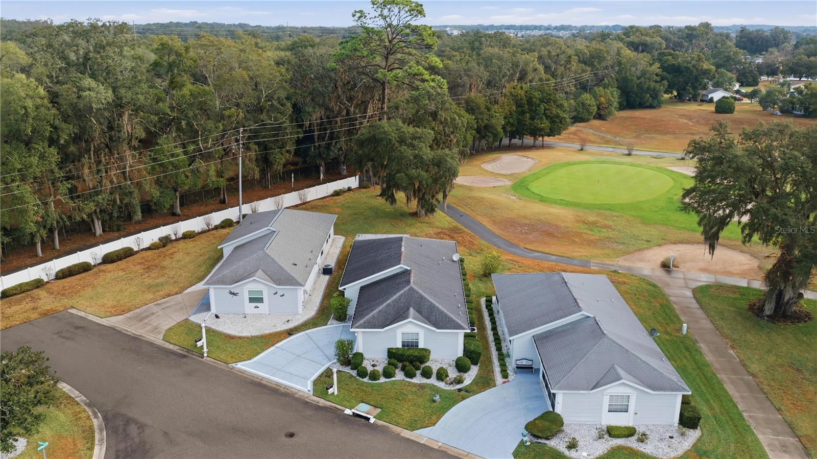 Image 27 of 38 For 17505 100th Court