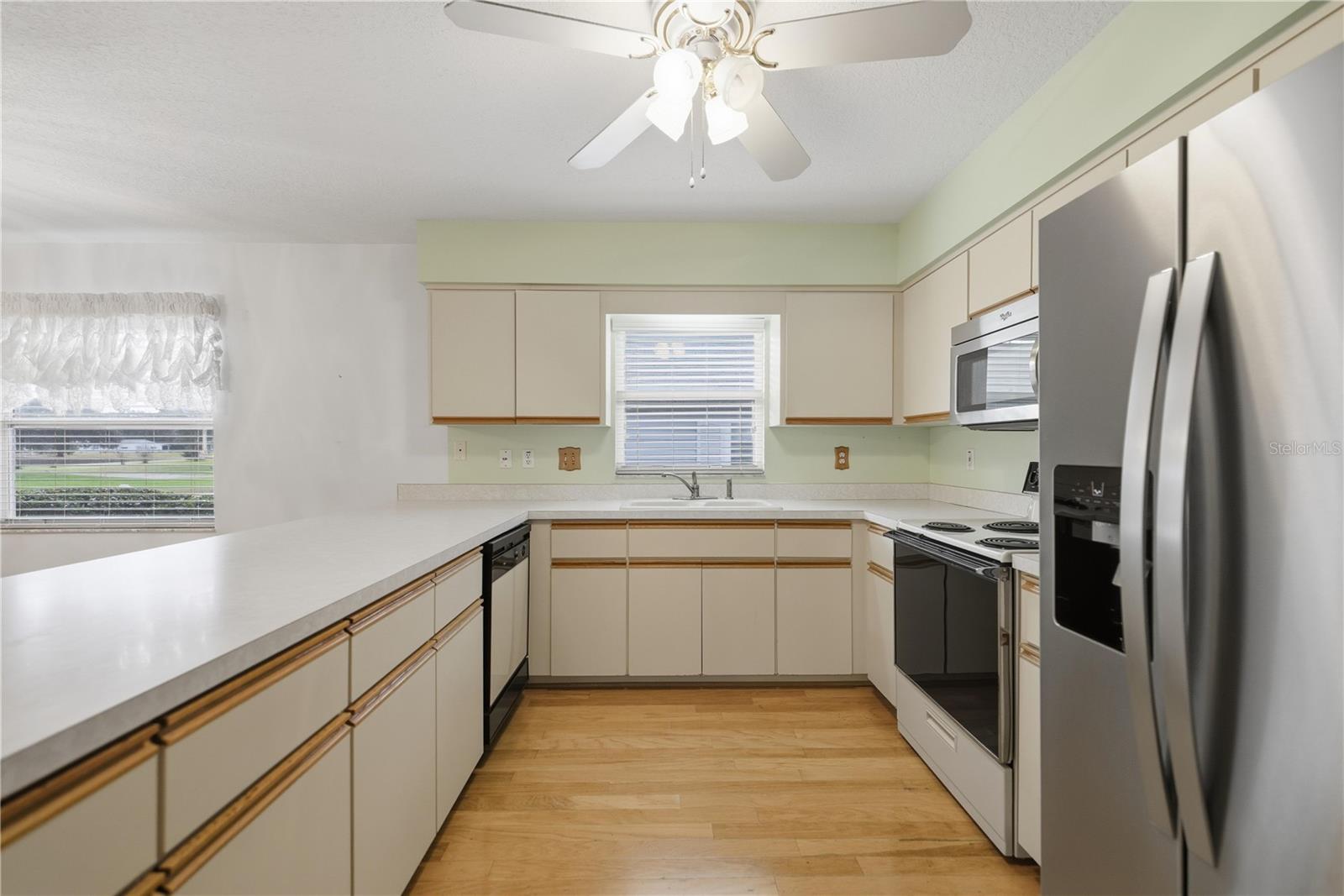 Image 7 of 38 For 17505 100th Court