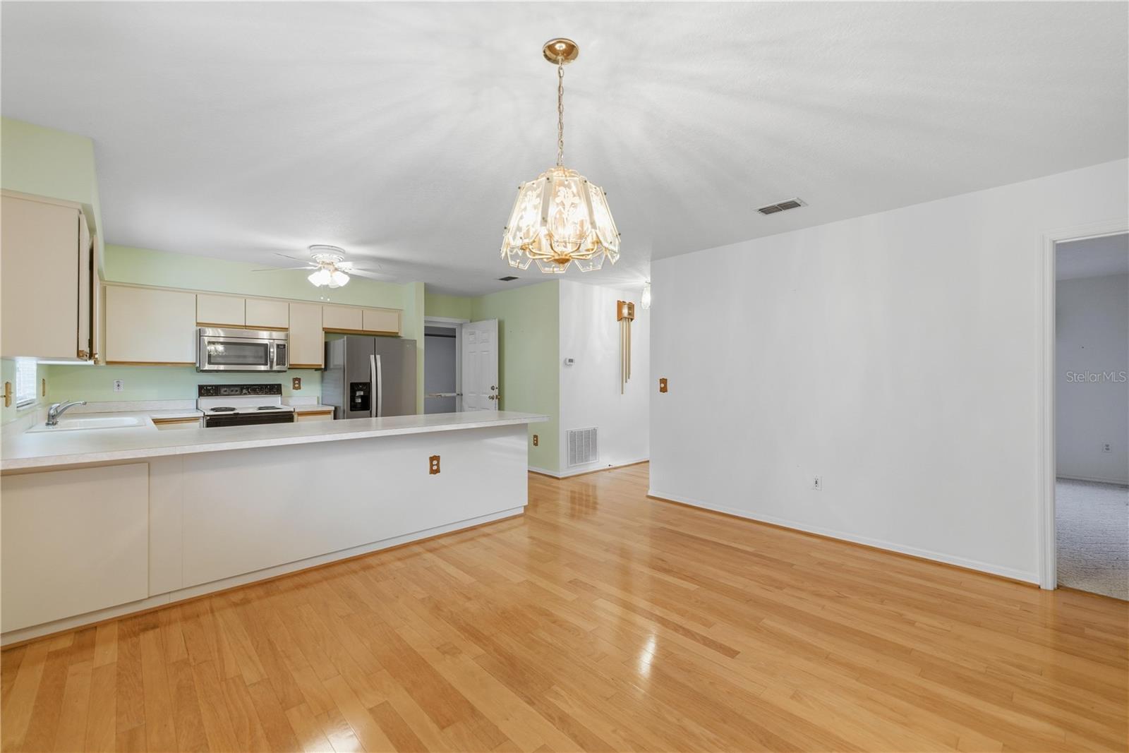 Image 9 of 38 For 17505 100th Court