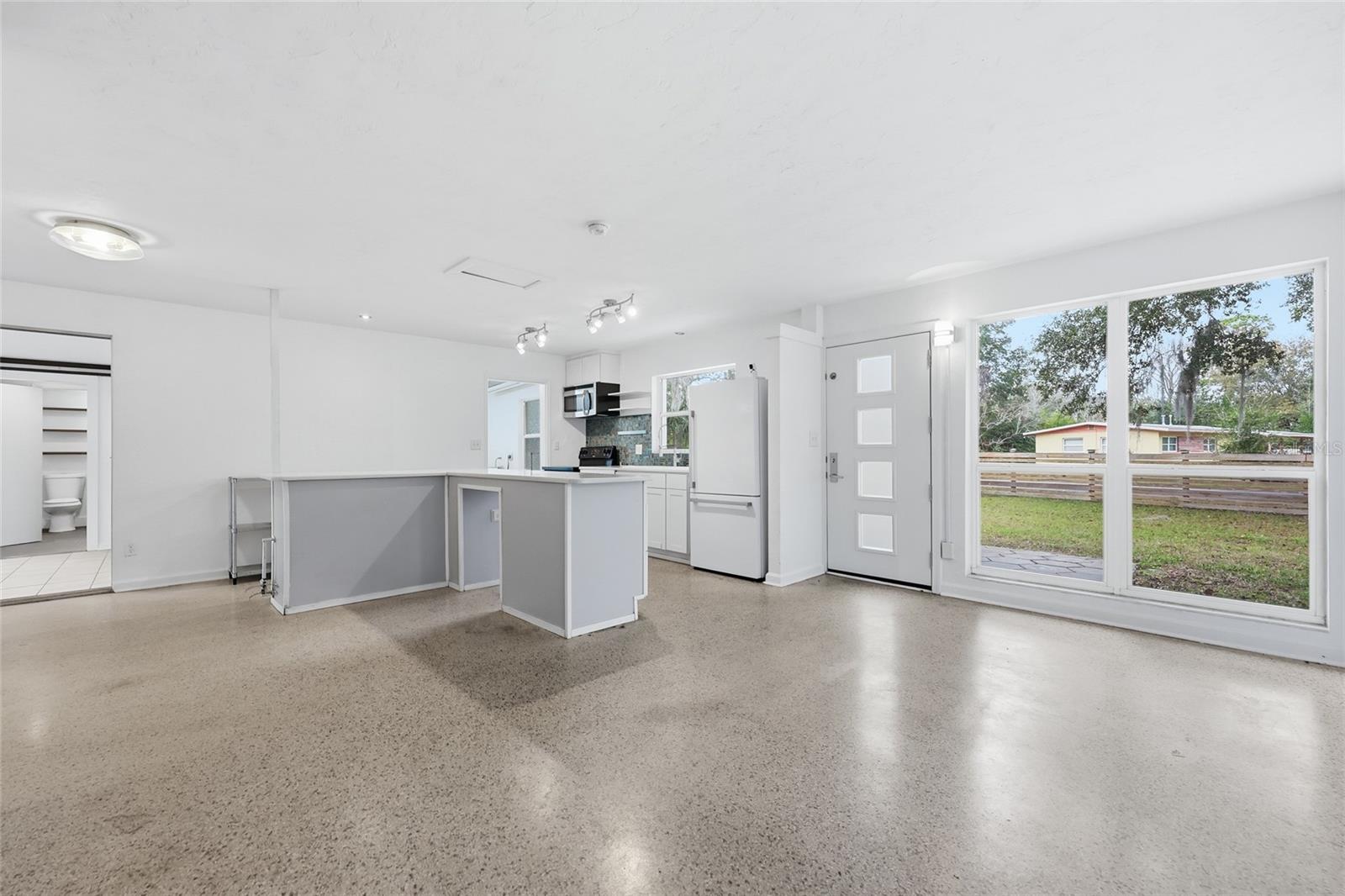 Image 11 of 30 For 1215 21st Avenue