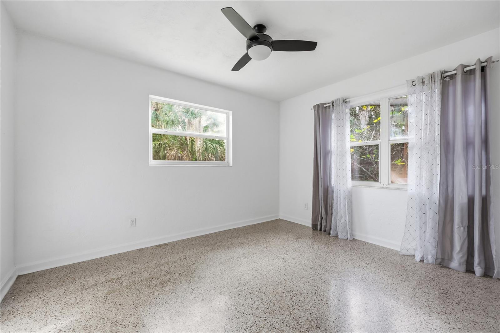 Image 18 of 30 For 1215 21st Avenue