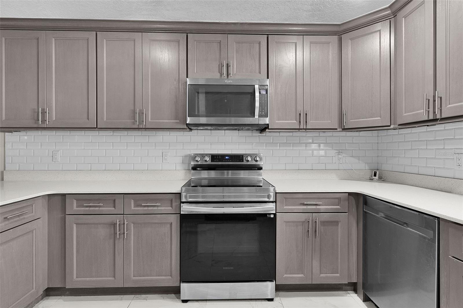 Image 10 of 47 For 9980 176th Street