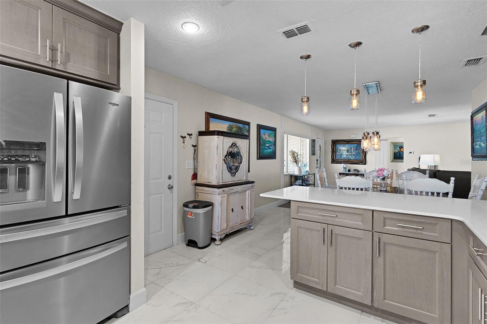 Image 11 of 47 For 9980 176th Street