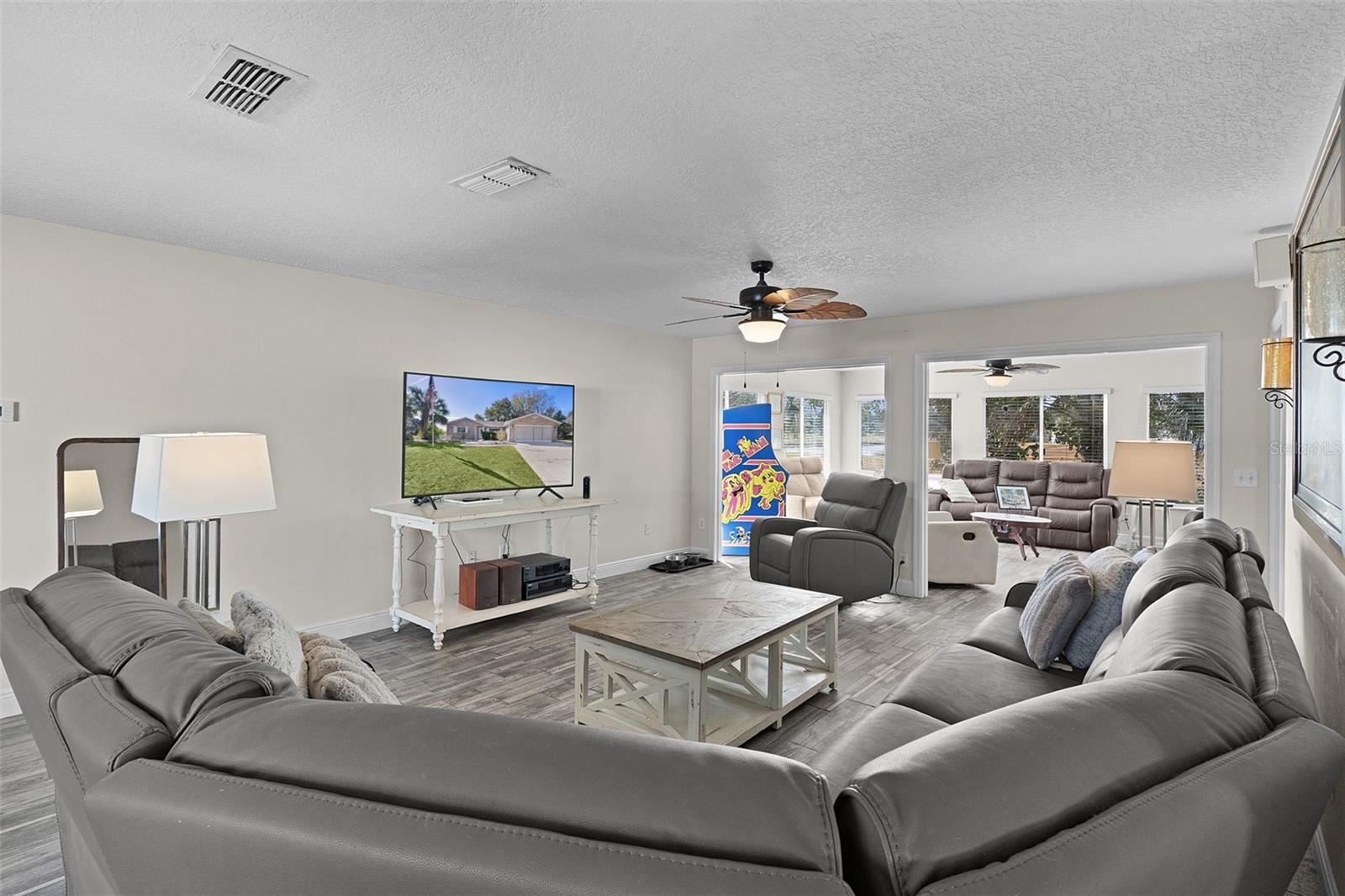 Image 13 of 47 For 9980 176th Street