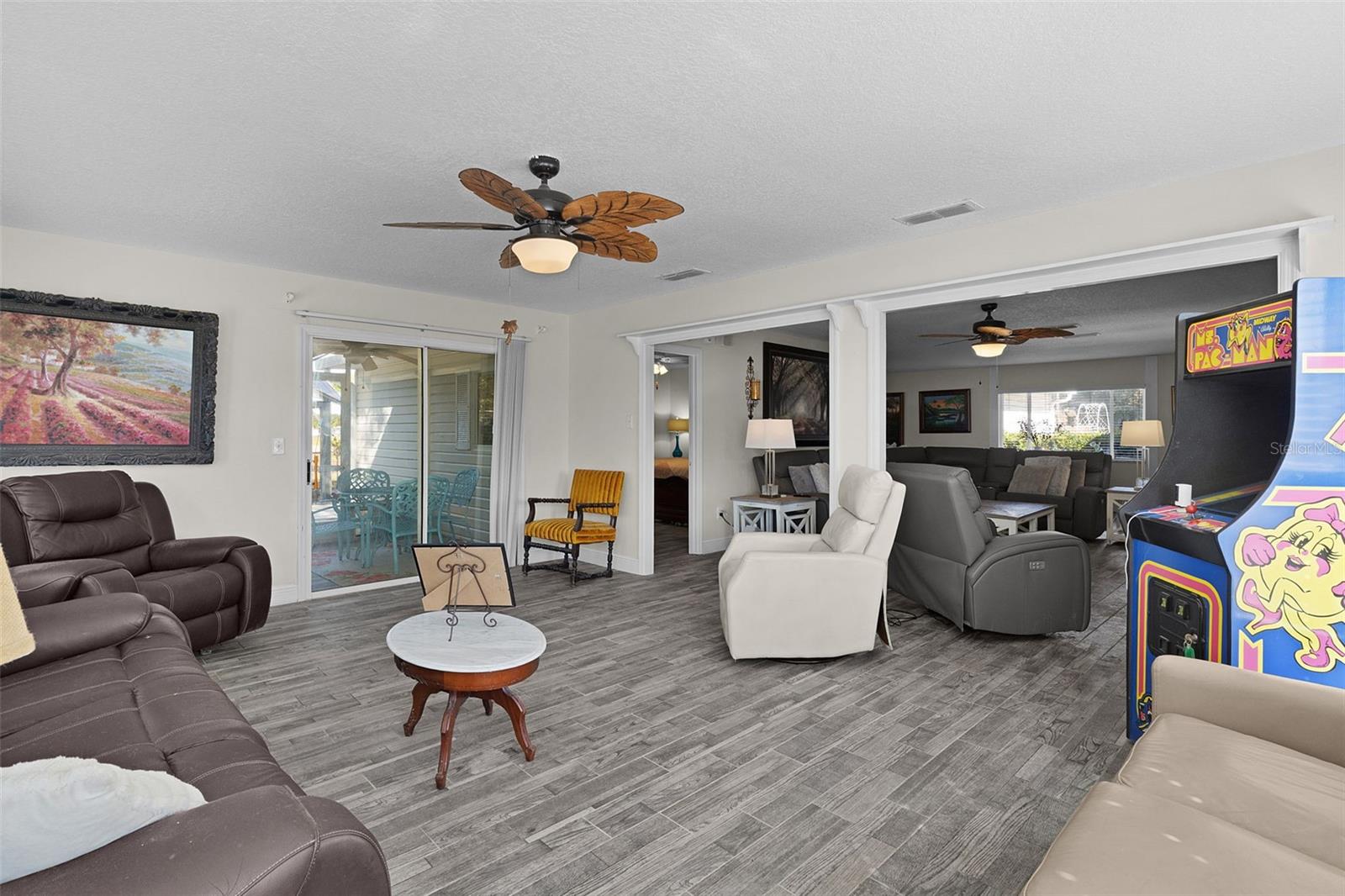 Image 17 of 47 For 9980 176th Street