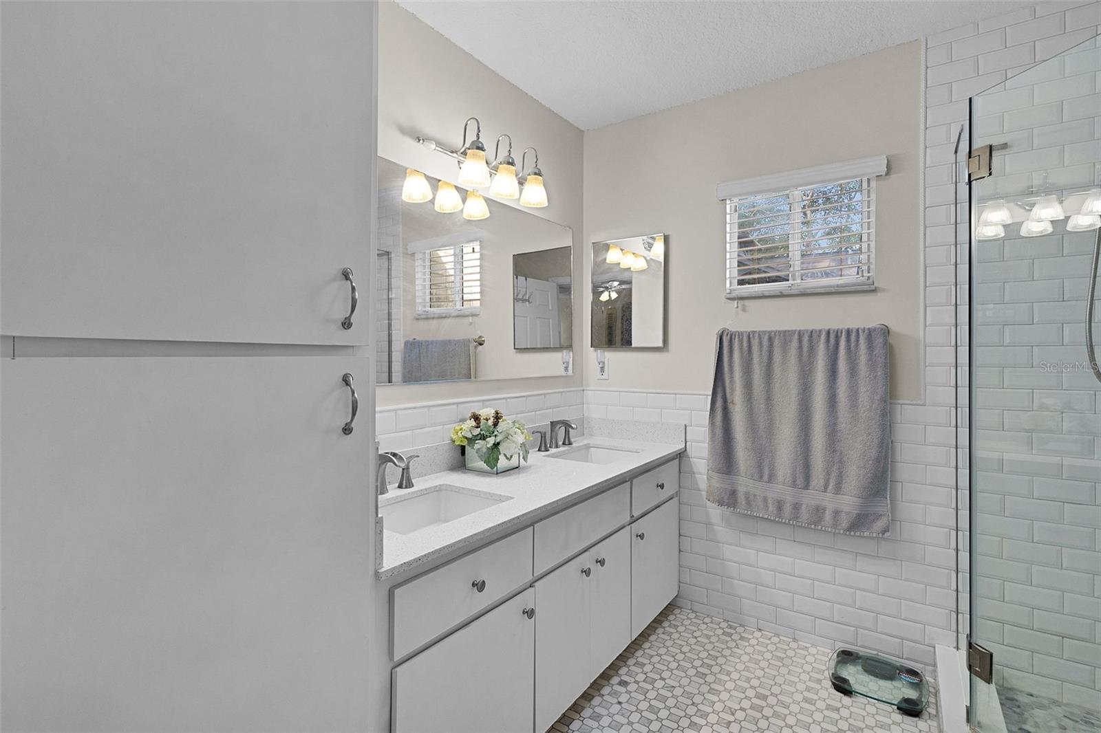 Image 26 of 47 For 9980 176th Street