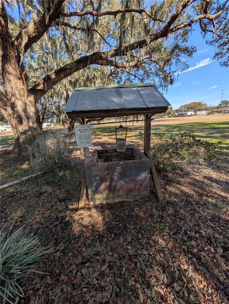 Image 37 of 47 For 9980 176th Street