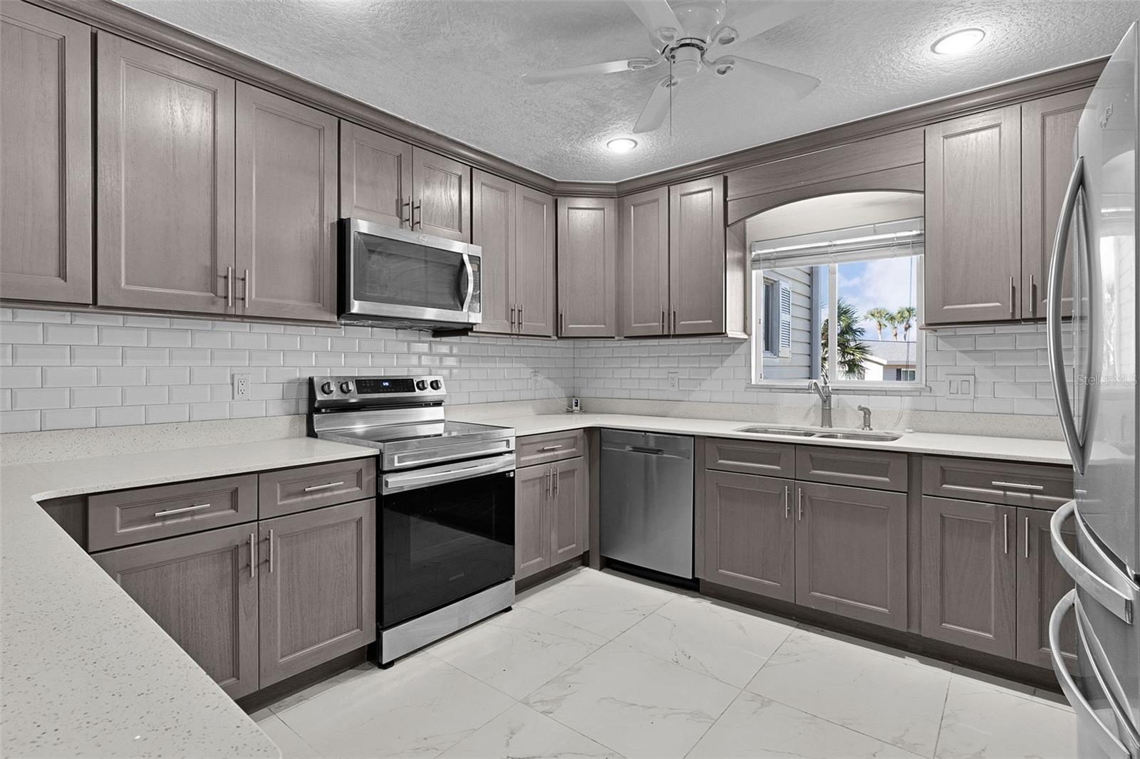 Image 9 of 47 For 9980 176th Street