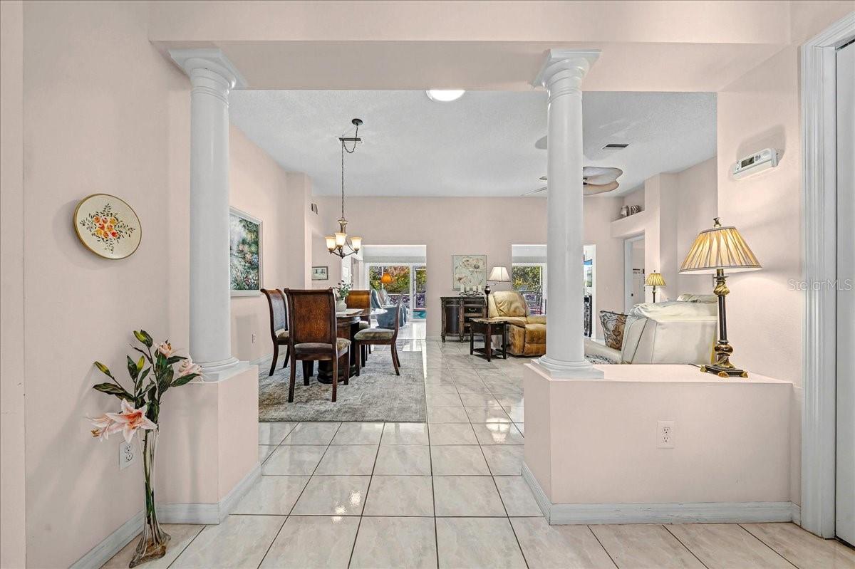 Image 10 of 82 For 922 Soledad Way