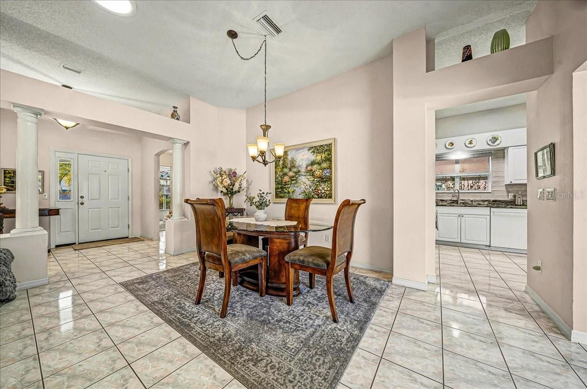 Image 17 of 82 For 922 Soledad Way