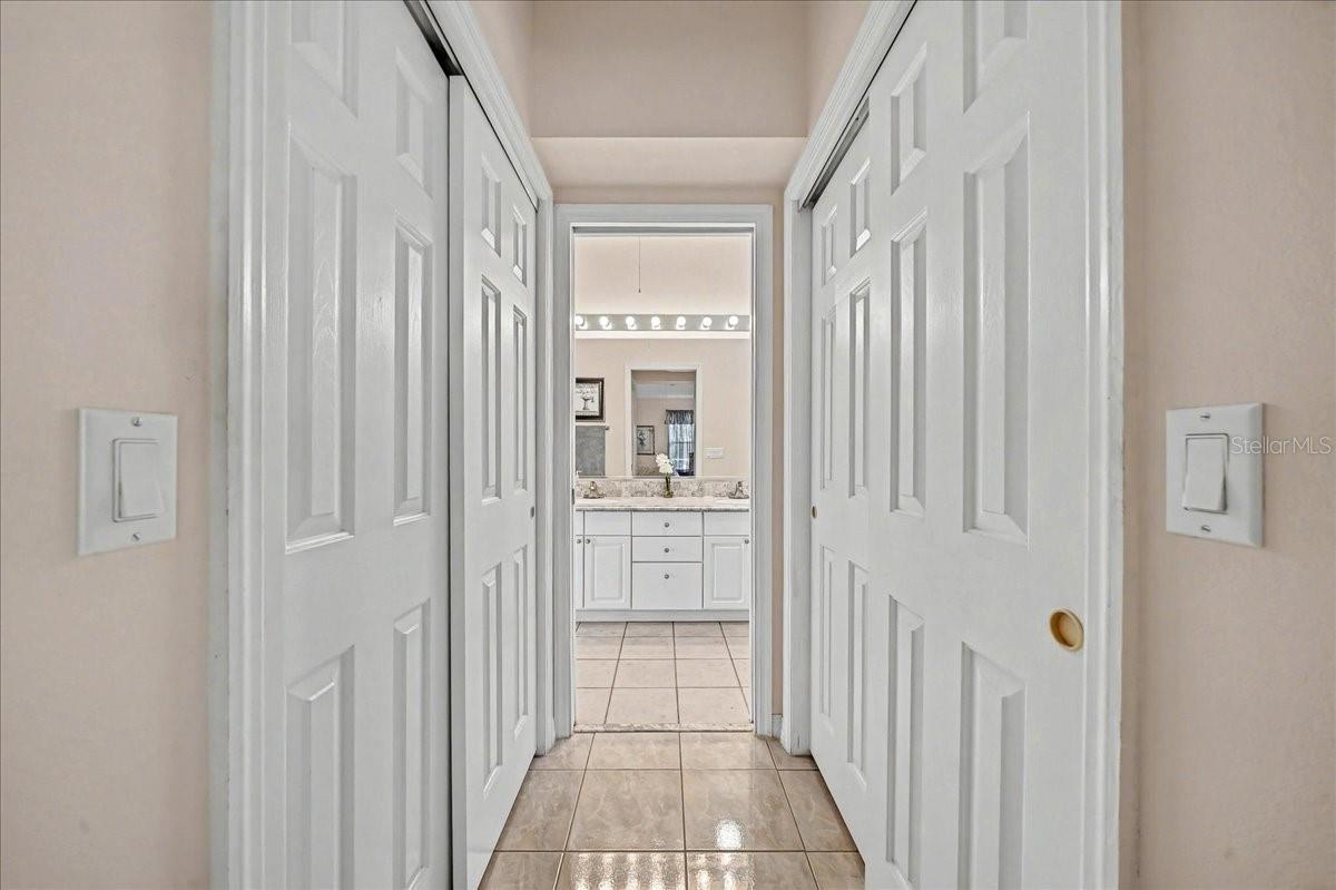 Image 27 of 82 For 922 Soledad Way